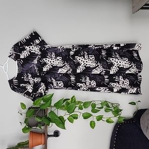 Mantles palm leaf dress medium white black grey purple